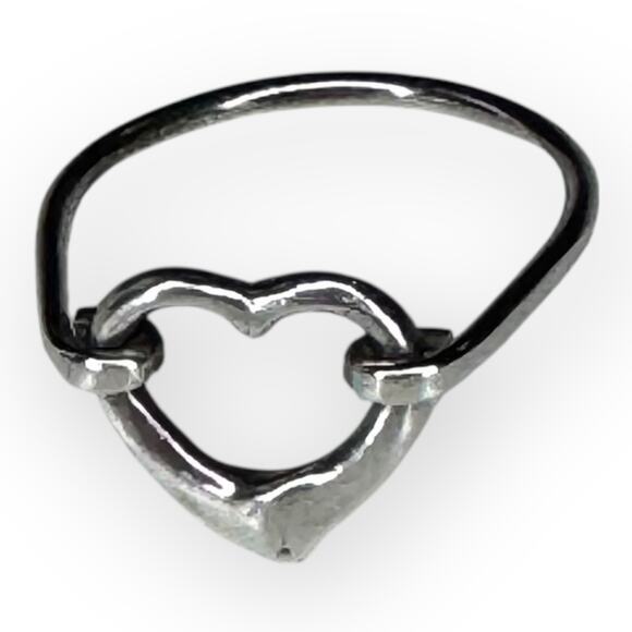 Vintage Sterling Silver Heart Ring Size 6.75 - Picture 7 of 9